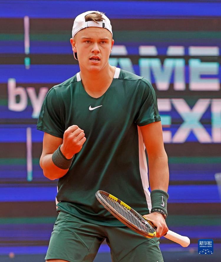 但靠更多三 但靠更多三